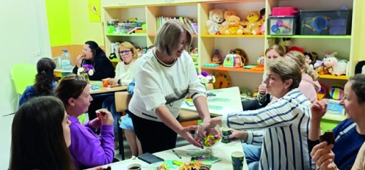 «Я розмальовую життя».